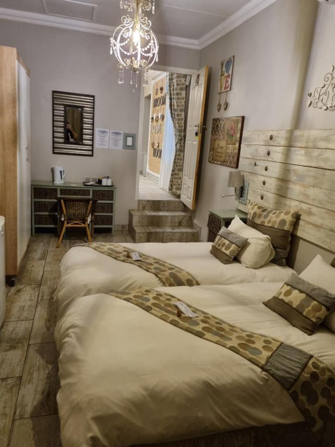 @Home Guest House Zeerust 외부 사진