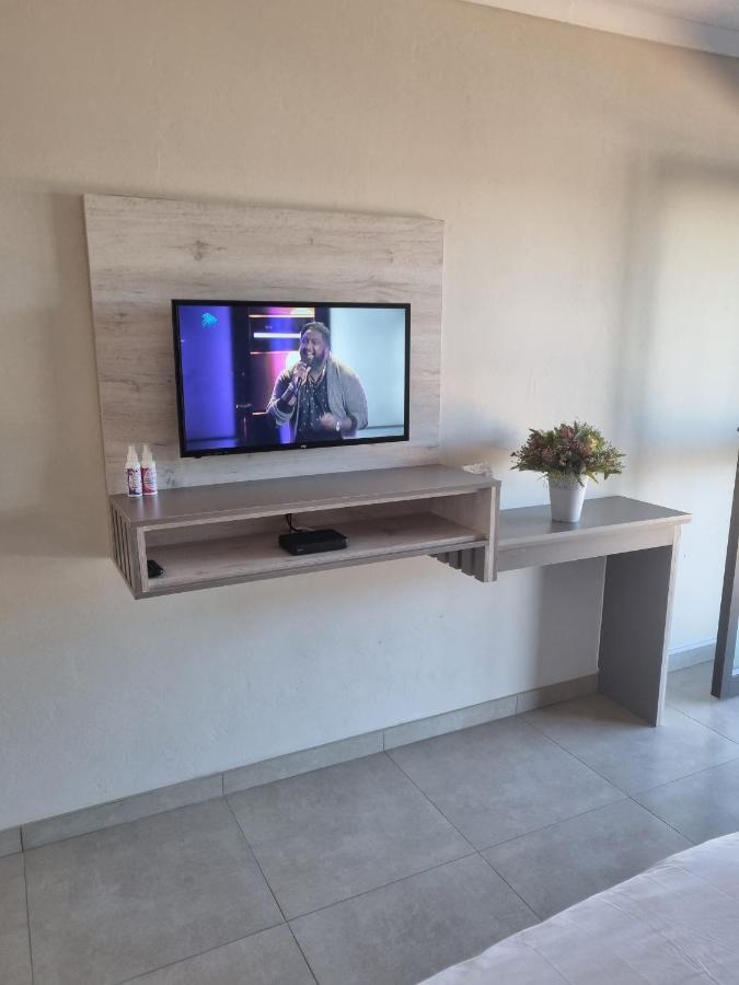 @Home Guest House Zeerust 외부 사진