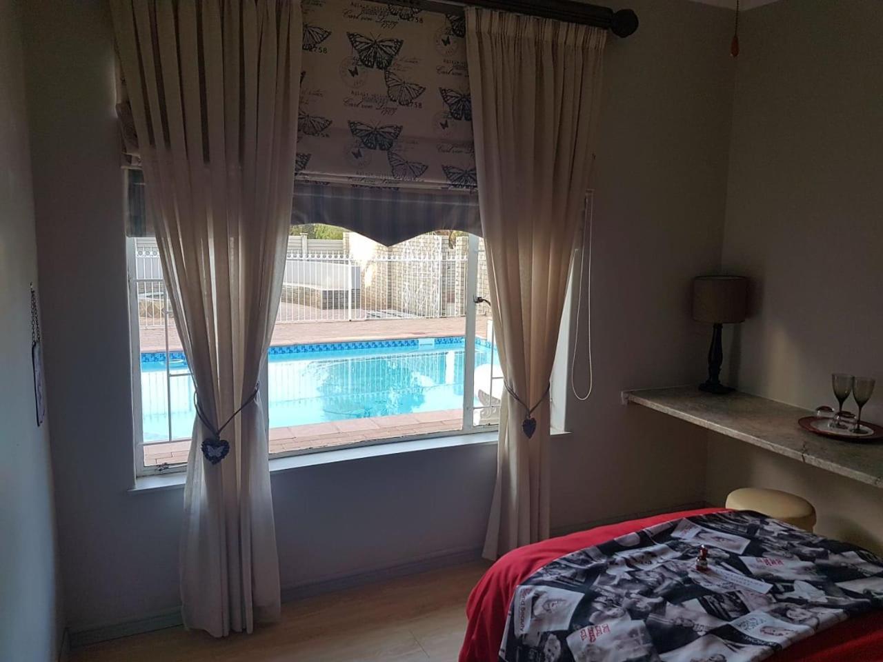 @Home Guest House Zeerust 객실 사진